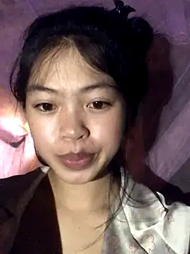 Snapshot of Thy00__ chatting on October 12, 2:05 pm Thy00 online show from October 12, 2:05 pm