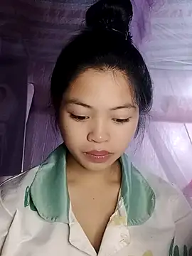 Thy00   online show from November 1, 2:52 pm