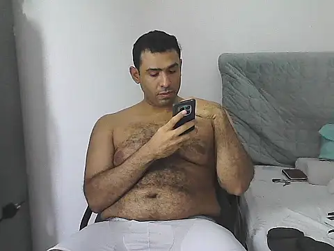 Snapshot of morenocabro10 chatting on May 26, 1:56 am morenocabro10 online show from May 26, 1:56 am