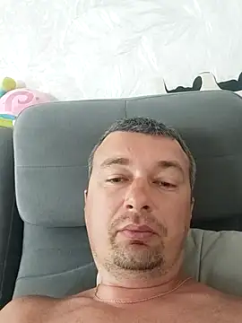 Snapshot of Kasperik29cm chatting on June 5, 6:52 am Kasperik29cm online show from June 5, 6:52 am