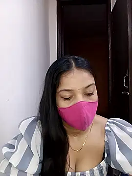 Snapshot of Cute_Rakhi8 chatting on May 28, 5:27 am Cute Rakhi8 online show from May 28, 5:27 am