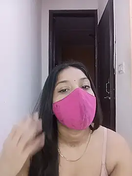 Snapshot of Cute_Rakhi8 chatting on June 4, 5:35 am Cute Rakhi8 online show from June 4, 5:35 am