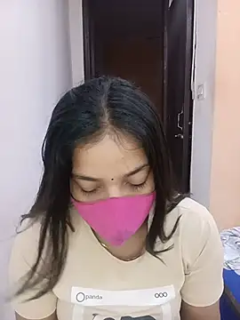 Snapshot of Cute_Rakhi8 chatting on July 2, 6:30 am Cute Rakhi8 online show from July 2, 6:30 am