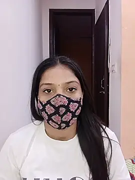 Snapshot of Cute_Rakhi8 chatting on July 15, 5:45 am Cute Rakhi8 online show from July 15, 5:45 am