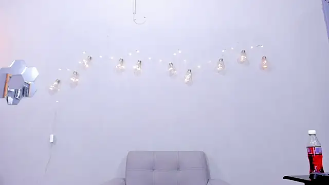 alianim online show from November 3, 7:59 pm