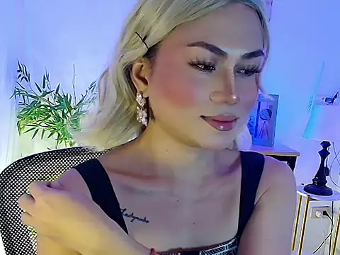Snapshot of HOTkendraCumXxx chatting on April 12, 1:16 pm HOTkendraCumXxx online show from April 12, 1:16 pm