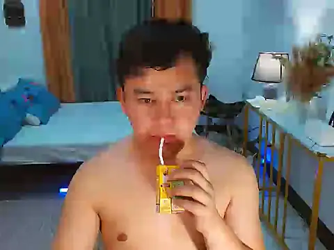 annocentboy online show from March 20, 1:38 pm