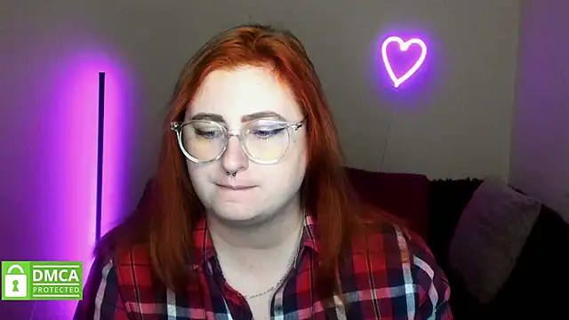 Snapshot of Alicia_love00 chatting on September 28, 5:24 am Alicia love00 online show from September 28, 5:24 am