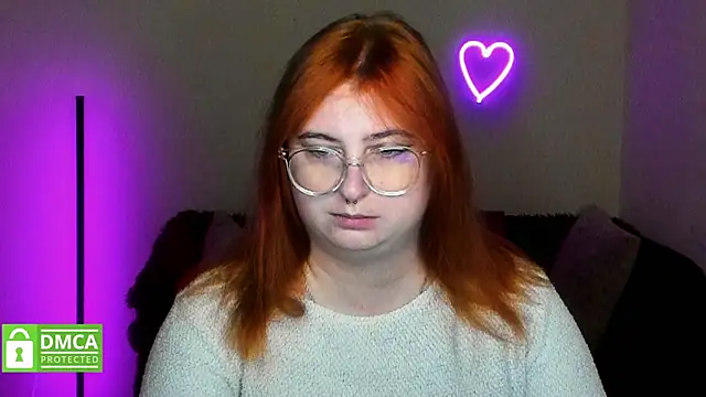 Snapshot of Alicia_love00 chatting on October 3, 5:26 am Alicia love00 online show from October 3, 5:26 am