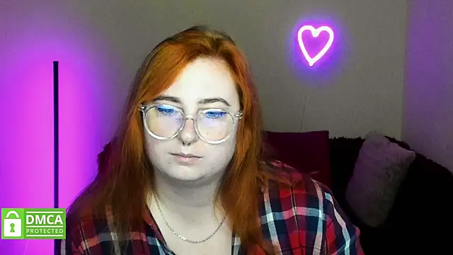 Snapshot of Alicia_love00 chatting on October 7, 5:26 am Alicia love00 online show from October 7, 5:26 am