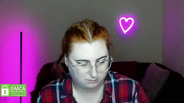 Snapshot of Alicia_love00 chatting on October 12, 5:39 am Alicia love00 online show from October 12, 5:39 am