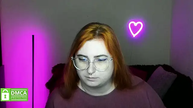 Snapshot of Alicia_love00 chatting on October 19, 11:22 am Alicia love00 online show from October 19, 11:22 am