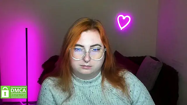 Snapshot of Alicia_love00 chatting on October 22, 11:32 am Alicia love00 online show from October 22, 11:32 am