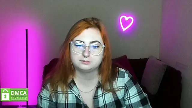 Snapshot of Alicia_love00 chatting on October 24, 5:26 am Alicia love00 online show from October 24, 5:26 am