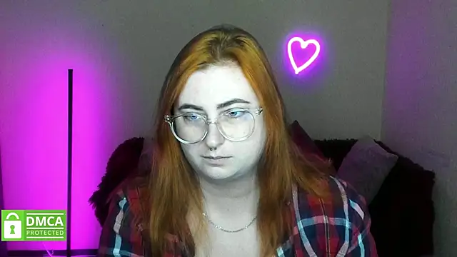 Snapshot of Alicia_love00 chatting on October 26, 6:30 am Alicia love00 online show from October 26, 6:30 am