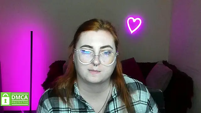 Snapshot of Alicia_love00 chatting on October 30, 12:28 pm Alicia love00 online show from October 30, 12:28 pm