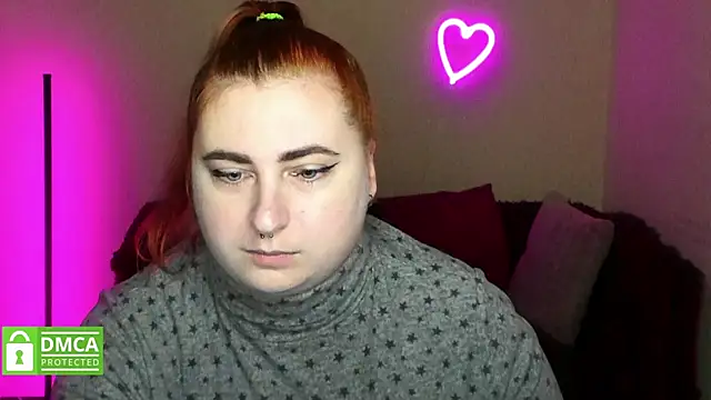 Snapshot of Alicia_love00 chatting on November 14, 6:23 am Alicia love00 online show from November 14, 6:23 am