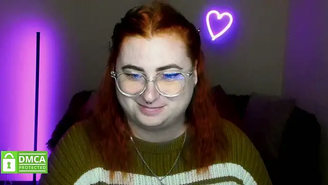 Snapshot of Alicia_love00 chatting on November 27, 12:29 pm Alicia love00 online show from November 27, 12:29 pm