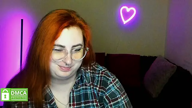 Snapshot of Alicia_love00 chatting on November 28, 6:27 am Alicia love00 online show from November 28, 6:27 am