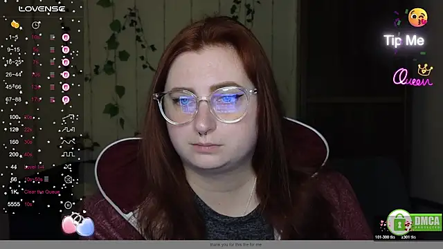 Snapshot of Alicia_love00 chatting on May 11, 5:24 am Alicia love00 online show from May 11, 5:24 am
