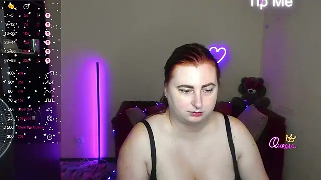 Snapshot of Alicia_love00 chatting on June 22, 5:26 am Alicia love00 online show from June 22, 5:26 am