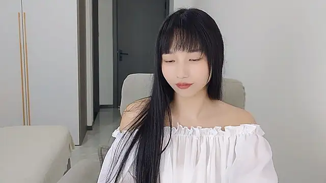Snapshot of Lisa-3333 chatting on September 27, 2:00 pm Lisa-3333 online show from September 27, 2:00 pm