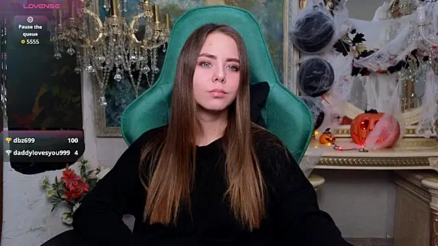 IvoryWood  online show from October 31, 10:27 am