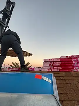 Snapshot of PuttieIn chatting on January 15, 2:32 pm PuttieIn online show from January 15, 2:32 pm