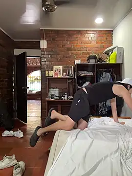 Luxx 14 online show from December 21, 4:36 pm