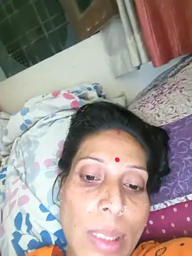 ISHANI-SINGH online show from April 27, 1:53 pm