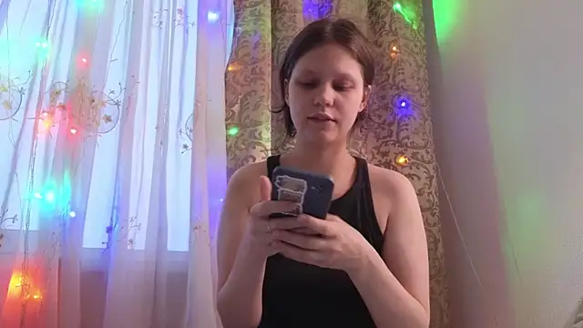 Snapshot of Lunliss chatting on February 22, 3:21 pm Lunliss online show from February 22, 3:21 pm