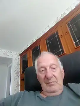 Snapshot of Solek56 chatting on May 24, 12:54 pm Solek56 online show from May 24, 12:54 pm
