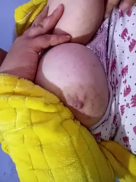 Snapshot of Hnonasix89 chatting on November 29, 9:29 pm Hnonasix89 online show from November 29, 9:29 pm