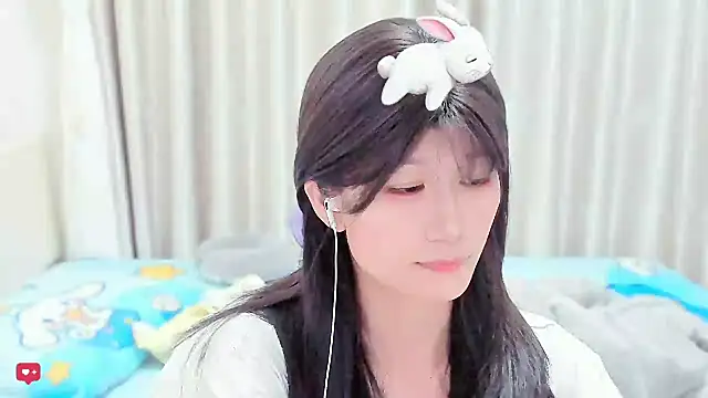 Rabbitlittlefool online show from February 6, 5:12 am