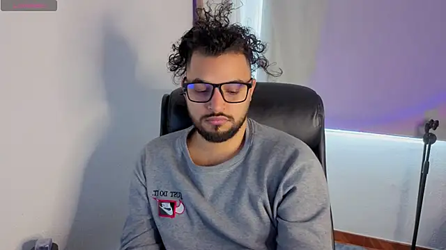 Snapshot of Ernesto-Rodriguez82 chatting on September 29, 5:51 pm Ernesto-Rodriguez82 online show from September 29, 5:51 pm