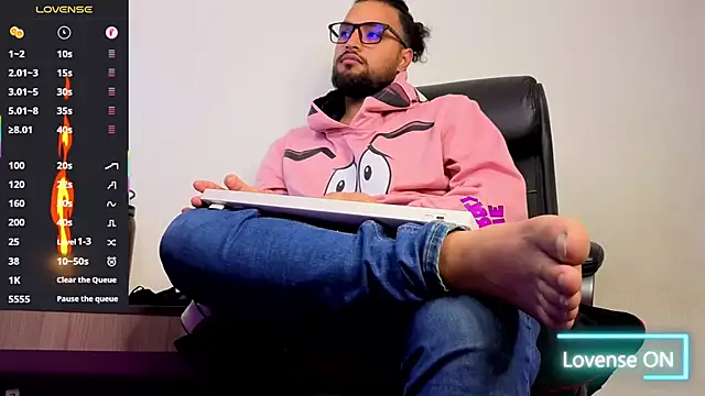 Snapshot of Ernesto-Rodriguez82 chatting on November 10, 11:26 pm Ernesto-Rodriguez82 online show from November 10, 11:26 pm