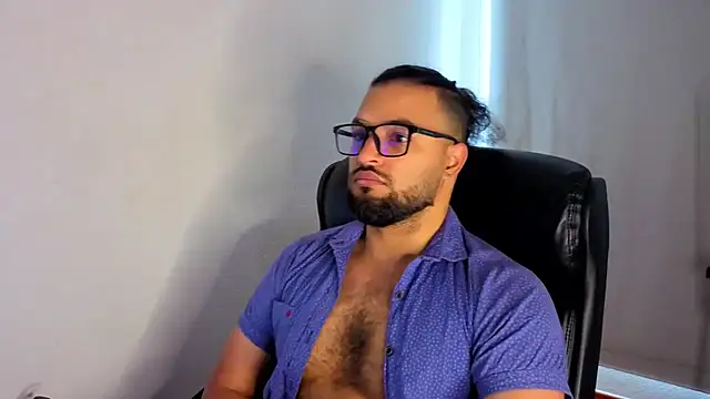 Snapshot of Ernesto-Rodriguez82 chatting on May 27, 2:14 pm Ernesto-Rodriguez82 online show from May 27, 2:14 pm