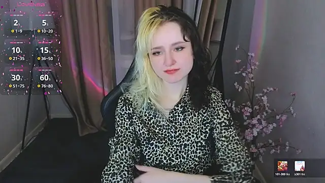 girl next doorr online show from March 14, 1:05 pm