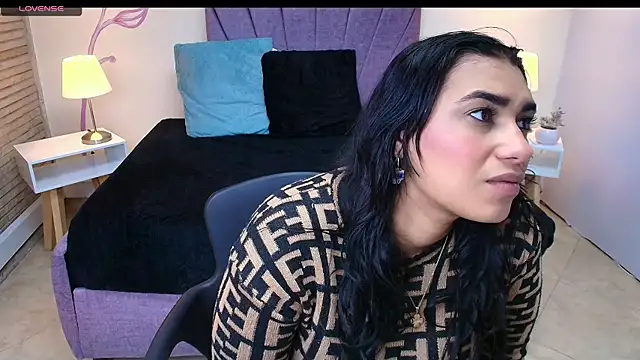 Lia Blake  online show from November 18, 12:20 pm