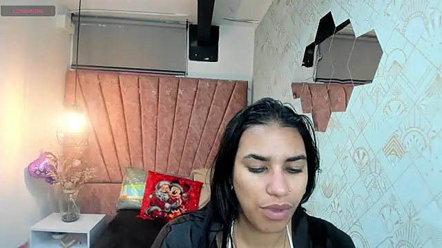 Lia Blake  online show from January 11, 12:10 pm