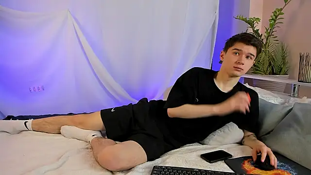 SherlockMax online show from February 12, 7:20 pm