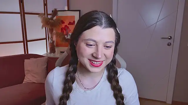 Snapshot of Queen_Michelle_ chatting on January 13, 9:09 pm Queen Michelle online show from January 13, 9:09 pm