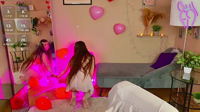 Snapshot of Queen_Michelle_ chatting on February 20, 9:59 pm Queen Michelle online show from February 20, 9:59 pm