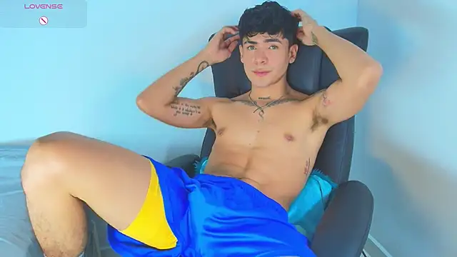 CamiiGuzmanX online show from August 4, 11:07 pm
