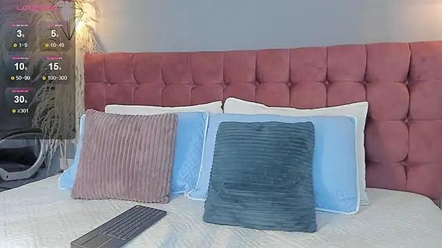 Tania 77  online show from December 15, 12:53 pm