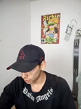 Thomasjons  online show from September 9, 1:38 am