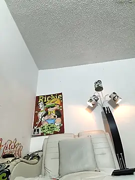 Thomasjons  online show from February 16, 4:19 am