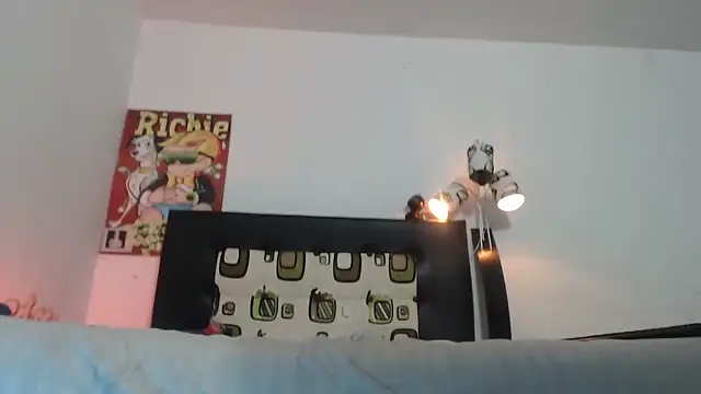 Thomasjons  online show from March 9, 3:10 am