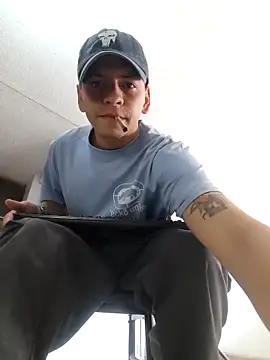 Thomasjons  online show from April 30, 2:12 pm