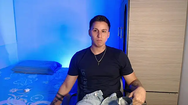 valentinosex1 online show from December 2, 9:54 pm